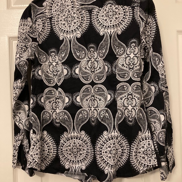 Tommy Hilfiger medium black paisley blouse - Picture 3 of 4